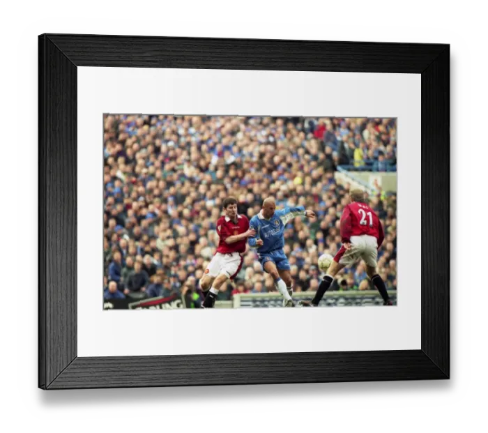 Framed Print : Soccer - Feb 28th 1998, Stamford Bridge, London - Chelsea v Liverpool, FA Carling Premiership