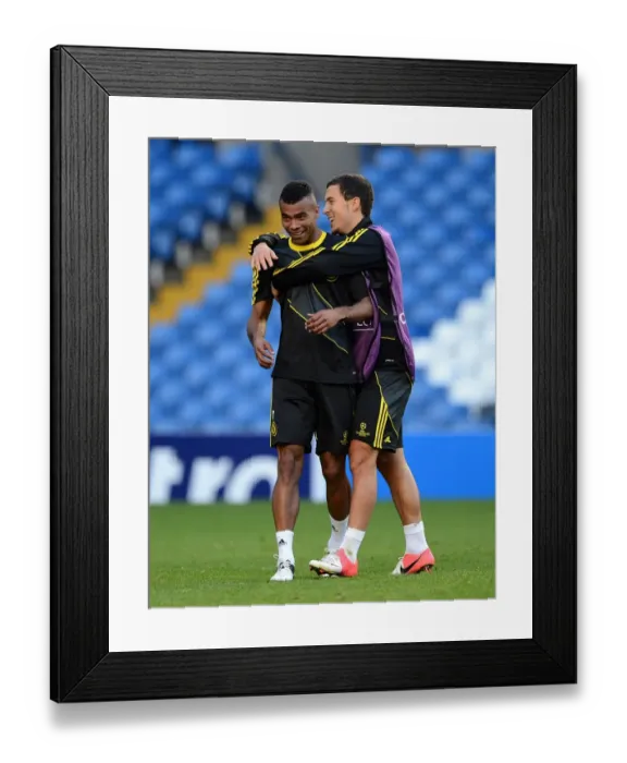 Framed Print : Soccer - UEFA Champions League - Group E - Chelsea v Juventus - Chelsea Press Conference and Training - Stamford Bridge