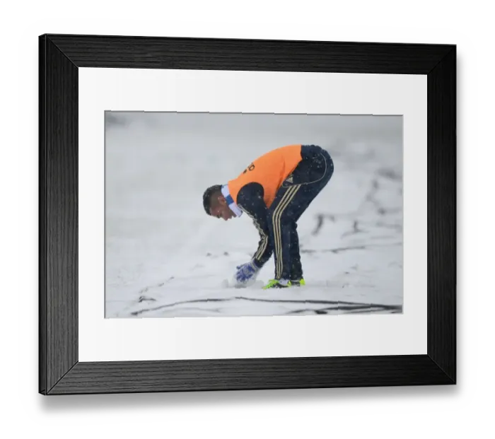 Framed Print : Chelsea FC: Ashley Cole Training at Cobham Ground - Barclays Premier League Framed Print : Chelsea FC: Ashley Cole Training at Cobham Ground - Barclays Premier League
