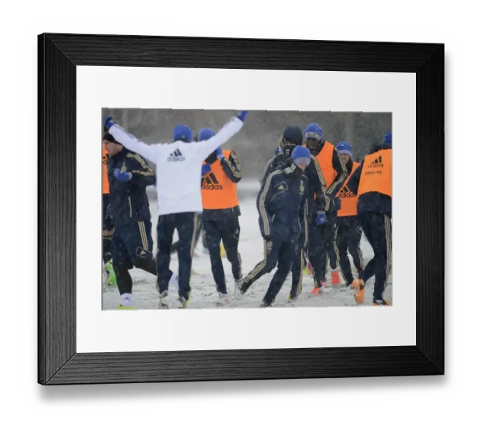 Framed Print : Demba Ba in Action: Chelsea FC Training at Cobham Ground, Barclays Premier League Framed Print : Demba Ba in Action: Chelsea FC Training at Cobham Ground, Barclays Premier League