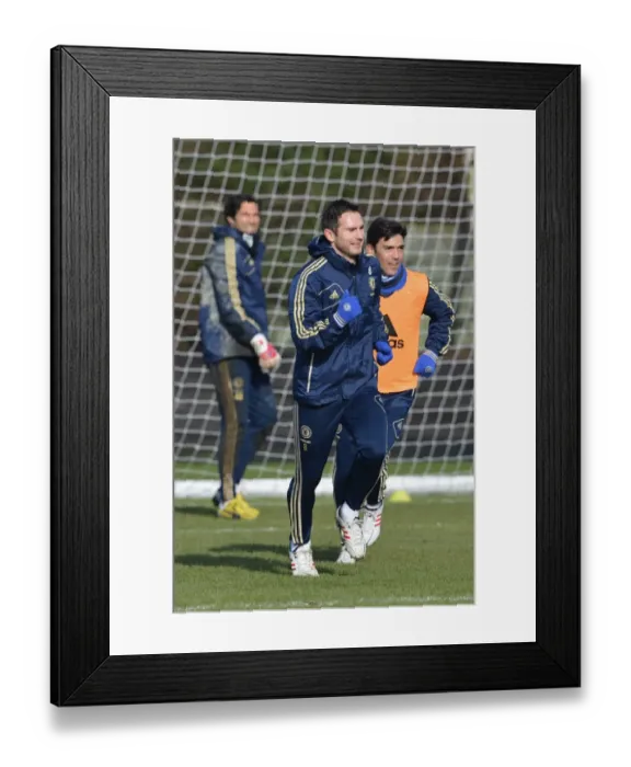 Framed Print : Frank Lampard Leading Training Session at Cobham: Chelsea Football Club, Barclays Premier League Framed Print : Frank Lampard Leading Training Session at Cobham: Chelsea Football Club, Barclays Premier League