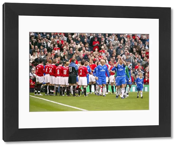 Soccer - FA Barclays Premiership - Manchester United v Chelsea - Old Trafford
