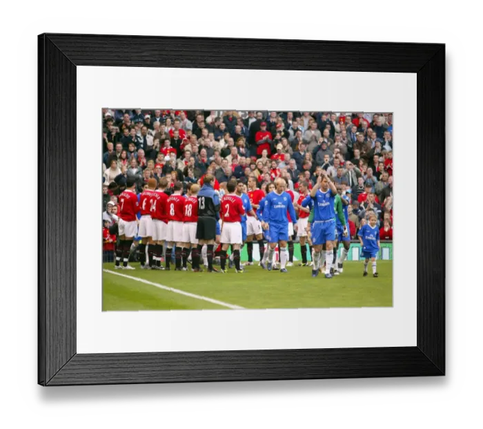 Framed Print : Soccer - FA Barclays Premiership - Manchester United v Chelsea - Old Trafford