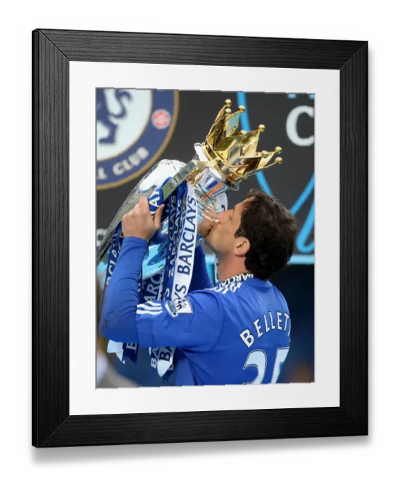 Framed Print : Chelsea Football Club: Juliano Belletti's Triumph with the Premier League Trophy (Premier League Champions 2009-2010) Framed Print : Chelsea Football Club: Juliano Belletti's Triumph with the Premier League Trophy (Premier League Champions 2009-2010)