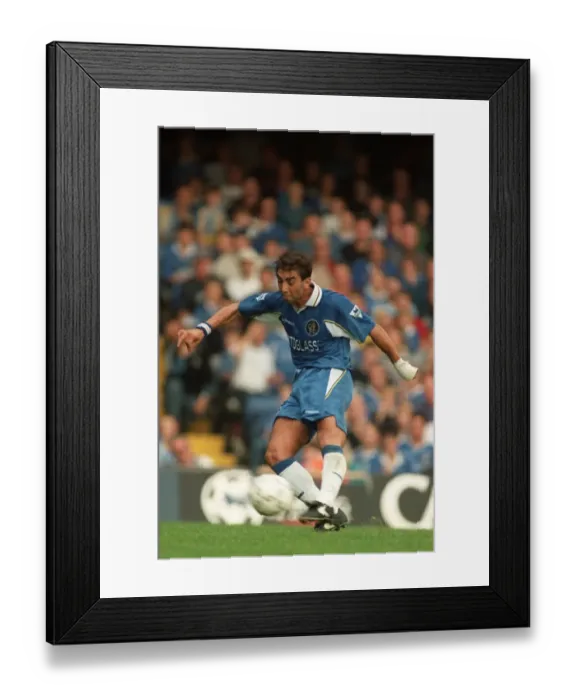 Framed Print : Roberto Di Matteo in Action: Chelsea vs Newcastle United Framed Print : Roberto Di Matteo in Action: Chelsea vs Newcastle United