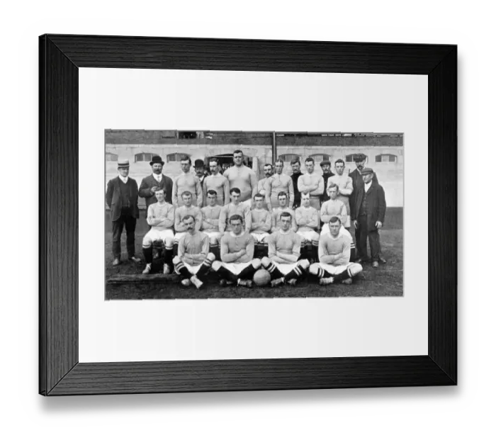 Framed Print : Soccer - Football League Division Two - Chelsea Framed Print : Soccer - Football League Division Two - Chelsea