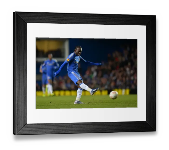 Framed Print : Victor Moses Thunderbolt: Chelsea's Goal Against Sparta Prague in UEFA Europa League (February 22, 2013) Framed Print : Victor Moses Thunderbolt: Chelsea's Goal Against Sparta Prague in UEFA Europa League (February 22, 2013)