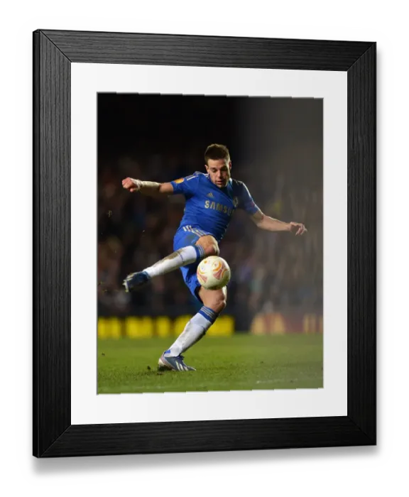 Framed Print : Cesar Azpilicueta in Europa League Action: Chelsea vs Sparta Prague, Stamford Bridge (February 22, 2013) Framed Print : Cesar Azpilicueta in Europa League Action: Chelsea vs Sparta Prague, Stamford Bridge (February 22, 2013)