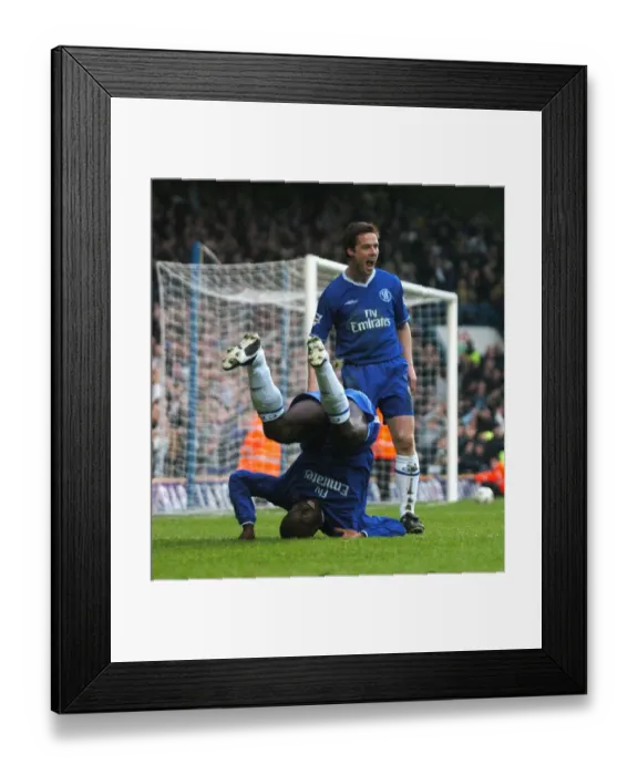 Framed Print : Jimmy Floyd Hasselbaink's Double Victory: Securing Chelsea's FA Premiership Triumph Over Wolverhampton Wanderers