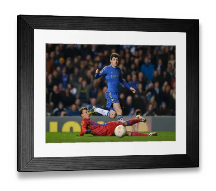 Framed Print : Chelsea's Embolo and Oscar Overcome Chiriches in Europa League Clash at Stamford Bridge Framed Print : Chelsea's Embolo and Oscar Overcome Chiriches in Europa League Clash at Stamford Bridge