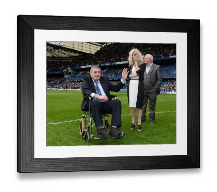 Framed Print : Chelsea Legends: Bobby Tambling Reunites at Stamford Bridge - Chelsea vs Swansea City (April 2013) Framed Print : Chelsea Legends: Bobby Tambling Reunites at Stamford Bridge - Chelsea vs Swansea City (April 2013)