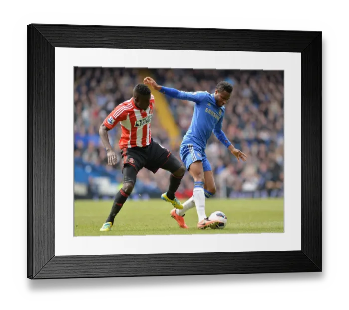 Framed Print : Soccer - Barclays Premier League - Chelsea v Sunderland - Stamford Bridge Framed Print : Soccer - Barclays Premier League - Chelsea v Sunderland - Stamford Bridge