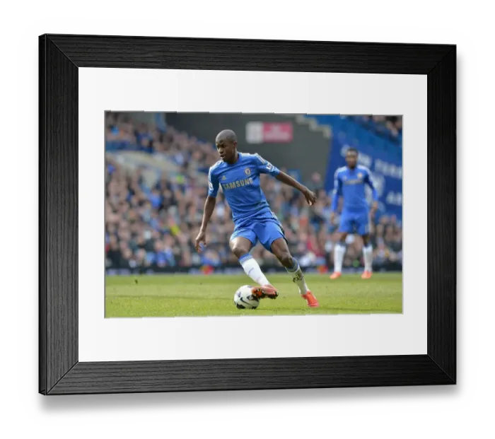 Framed Print : Ramires in Action: Chelsea vs Sunderland, Barclays Premier League, 7th April 2013 Framed Print : Ramires in Action: Chelsea vs Sunderland, Barclays Premier League, 7th April 2013
