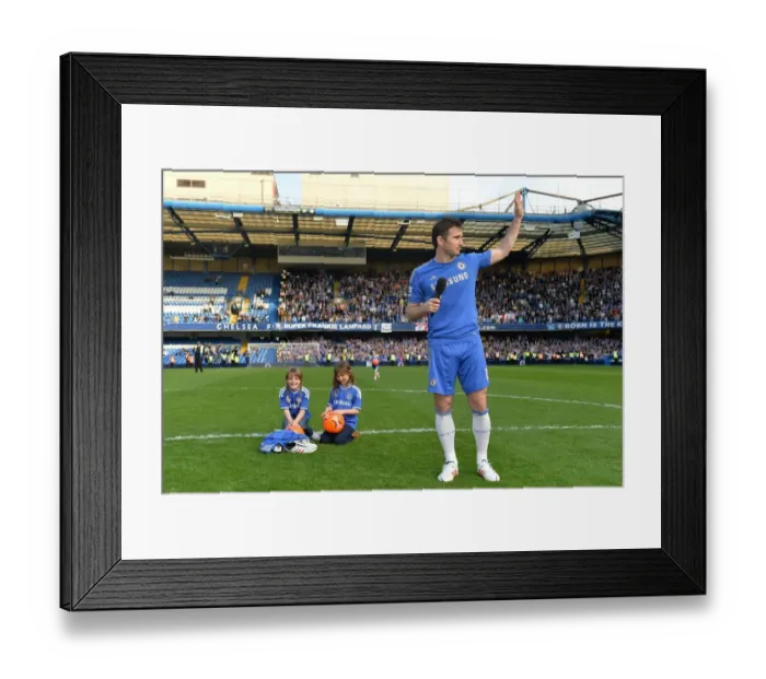 Framed Print : Frank Lampard's Emotional Champion's Speech: A Heartfelt Farewell at Stamford Bridge (Chelsea v Everton, May 19, 2013)