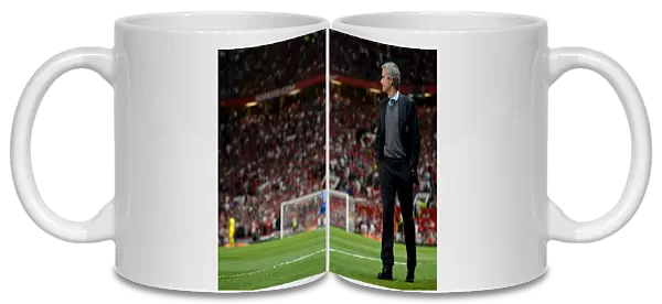Soccer - Barclays Premier League - Manchester United v Chelsea - Old Trafford