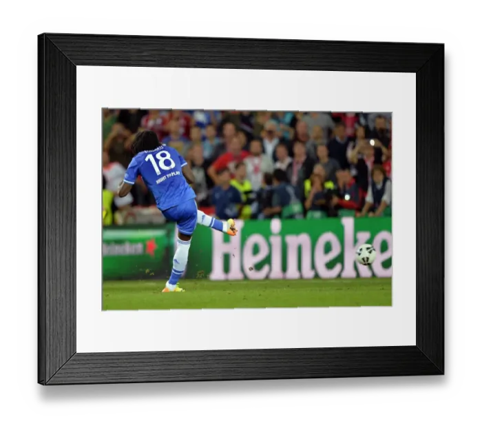 Framed Print : Romelu Lukaku's Clutch Penalty: Chelsea's Super Cup Showdown Against Bayern Munich (5 / 5) Framed Print : Romelu Lukaku's Clutch Penalty: Chelsea's Super Cup Showdown Against Bayern Munich (5 / 5)