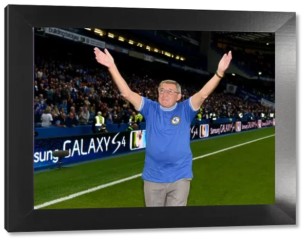 Chelsea Legend Bobby Tambling Returns to Stamford Bridge: A Heartwarming Half-Time Reunion (September 21, 2013)
