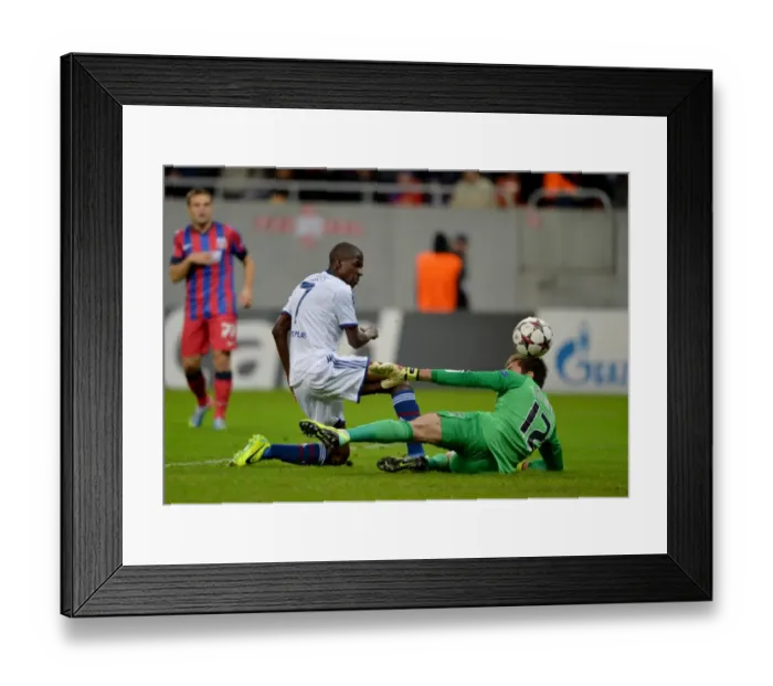 Framed Print : Ramires Strikes First: Chelsea Takes the Lead Against Steaua Bucharest in UEFA Champions League Group E (1st October 2013)