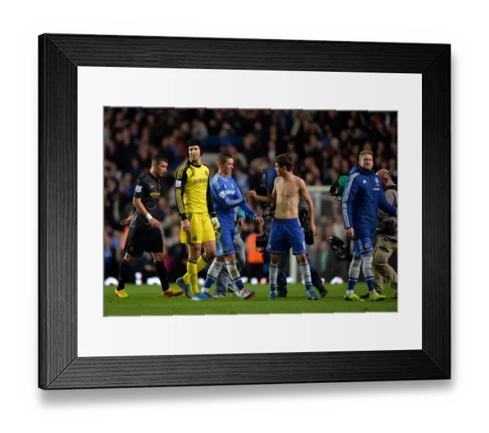 Framed Print : Torres and Oscar: A Moment of Sportsmanship After Chelsea vs Manchester City (October 27, 2013)