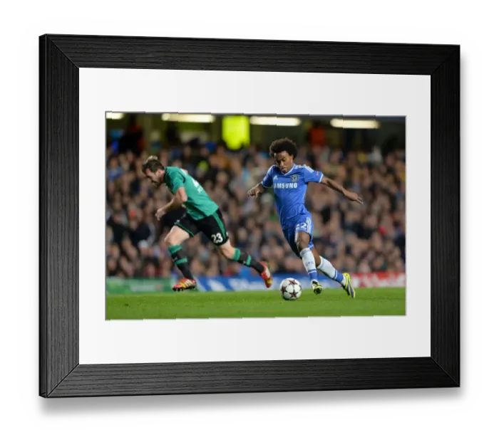 Framed Print : Willian's Thrilling Performance: Chelsea vs. Schalke 04 - UEFA Champions League Group E (6th November 2013) Framed Print : Willian's Thrilling Performance: Chelsea vs. Schalke 04 - UEFA Champions League Group E (6th November 2013)
