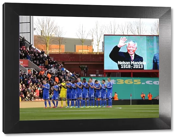 Chelsea Players Pay Tribute: Minutes Applause for Nelson Mandela at Stoke City vs Chelsea (December 7, 2013)