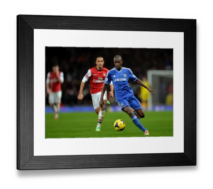 Framed Print : Ramires in the Thick of the Battle: Chelsea vs. Arsenal, Barclays Premier League, Emirates Stadium (December 23, 2013) Framed Print : Ramires in the Thick of the Battle: Chelsea vs. Arsenal, Barclays Premier League, Emirates Stadium (December 23, 2013)