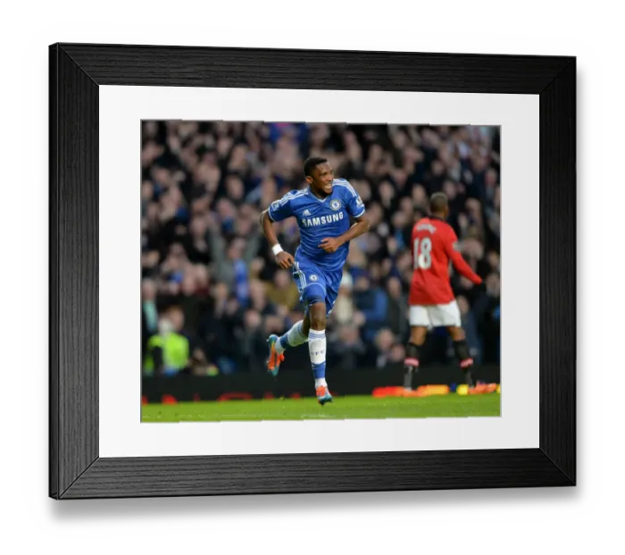 Framed Print : Samuel Eto'o's Thrilling Goal Celebration vs. Manchester United (Chelsea, Barclays Premier League, 19th January 2014)