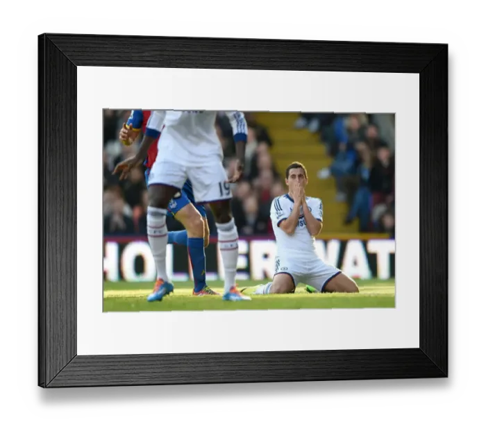 Framed Print : Eden Hazard's Regret: Missed Opportunity in Chelsea's Battle at Selhurst Park (29th March 2014) Framed Print : Eden Hazard's Regret: Missed Opportunity in Chelsea's Battle at Selhurst Park (29th March 2014)