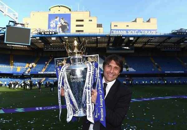 Antonio Conte's Triumph: Chelsea's Premier League Title Win (Home)