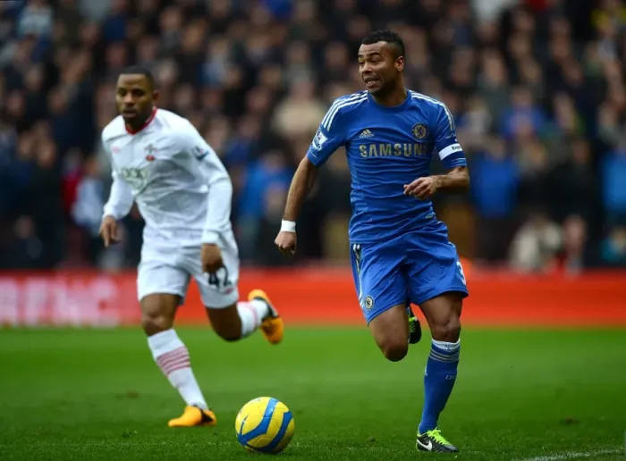 Framed Print : Ashley Cole in Action: FA Cup Third Round Showdown - Southampton vs. Chelsea (5th January 2013) Framed Print : Ashley Cole in Action: FA Cup Third Round Showdown - Southampton vs. Chelsea (5th January 2013)