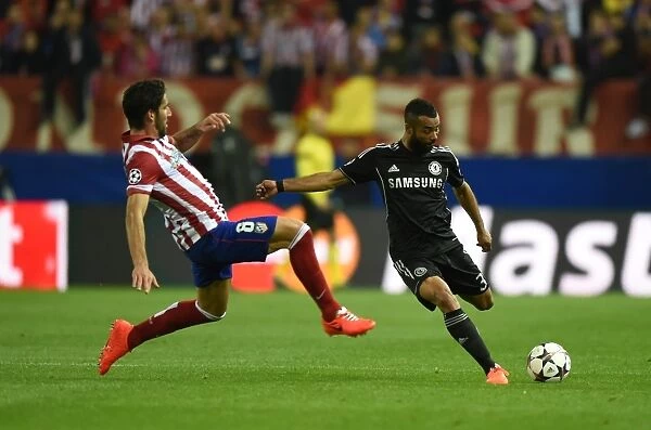 Battle for the Ball: Ashley Cole vs. Raul Garcia - Chelsea vs. Atletico Madrid, UEFA Champions League Semi-Final First Leg, Vincente Calderon Stadium (22nd April 2014)