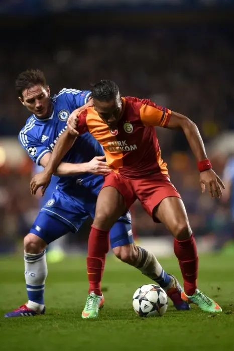 Framed Print : Battle for the Ball: Lampard vs. Drogba - Chelsea's Champions League Showdown (18th March 2014, Stamford Bridge) Framed Print : Battle for the Ball: Lampard vs. Drogba - Chelsea's Champions League Showdown (18th March 2014, Stamford Bridge)