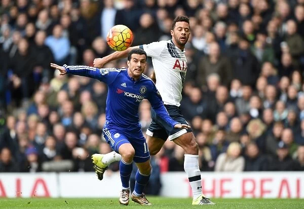 Battle for the Ball: Pedro vs. Mousa Dembele - Tottenham Hotspur vs. Chelsea (November 2015, Premier League, White Hart Lane)