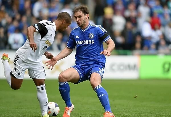 Battle for the Ball: Wayne Routledge vs. Branislav Ivanovic - Swansea City vs. Chelsea, Premier League (April 13, 2014)