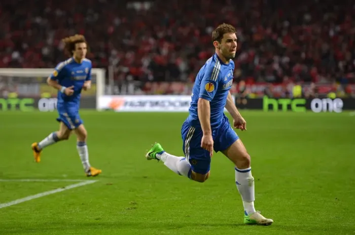 Framed Print : Branislav Ivanovic's Header Wins Europa League Final for Chelsea against Benfica (May 16, 2013) Framed Print : Branislav Ivanovic's Header Wins Europa League Final for Chelsea against Benfica (May 16, 2013)