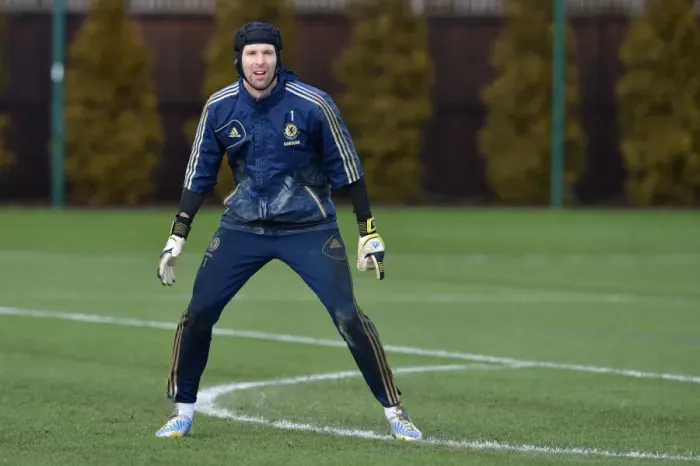 Framed Print : Chelsea FC: Petr Cech Training at Cobham Ground - Preparing for Premier League Battle Framed Print : Chelsea FC: Petr Cech Training at Cobham Ground - Preparing for Premier League Battle