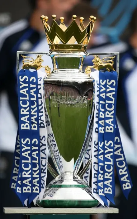 Framed Print : Chelsea FC's Triumphant Premier League Victory: Lifting the Trophy at Stamford Bridge (Champions 2009-2010) Framed Print : Chelsea FC's Triumphant Premier League Victory: Lifting the Trophy at Stamford Bridge (Champions 2009-2010)