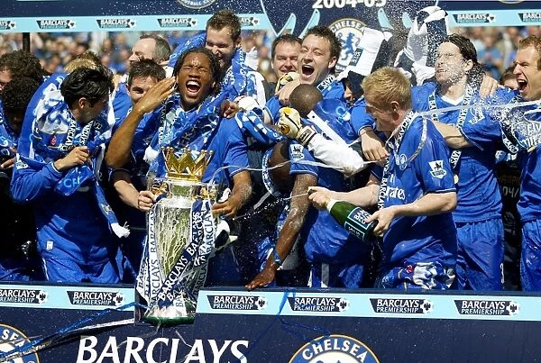 Chelsea Football Club: Premier League Champions 2004-2005 - Triumphant Celebration with the FA Barclays Premiership Trophy