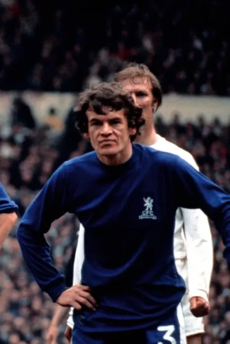 Framed Print : Chelsea vs Leeds United - FA Cup Final (Eddie McCreadie Image) Framed Print : Chelsea vs Leeds United - FA Cup Final (Eddie McCreadie Image)
