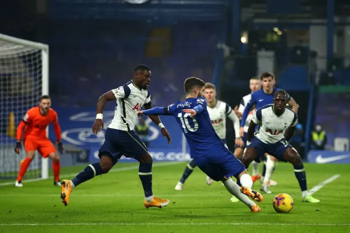 Framed Print : Chelsea vs. Tottenham: Pulisic Shines in Empty Stamford Bridge Framed Print : Chelsea vs. Tottenham: Pulisic Shines in Empty Stamford Bridge