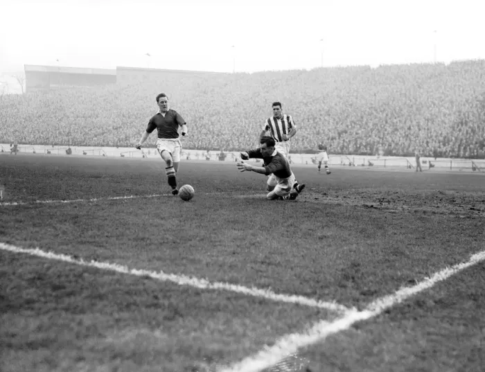 Framed Print : Chelsea vs. West Bromwich Albion: Frank Blunstone's Attempt vs. Jimmy Sanders in Football League Division One Framed Print : Chelsea vs. West Bromwich Albion: Frank Blunstone's Attempt vs. Jimmy Sanders in Football League Division One