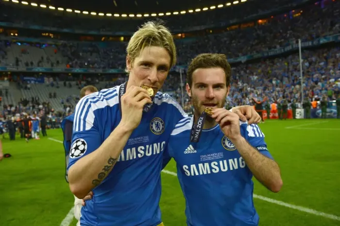 Framed Print : Chelsea's Champions League Triumph: Fernando Torres and Juan Mata Celebrate Victory over Bayern Munich (2012)