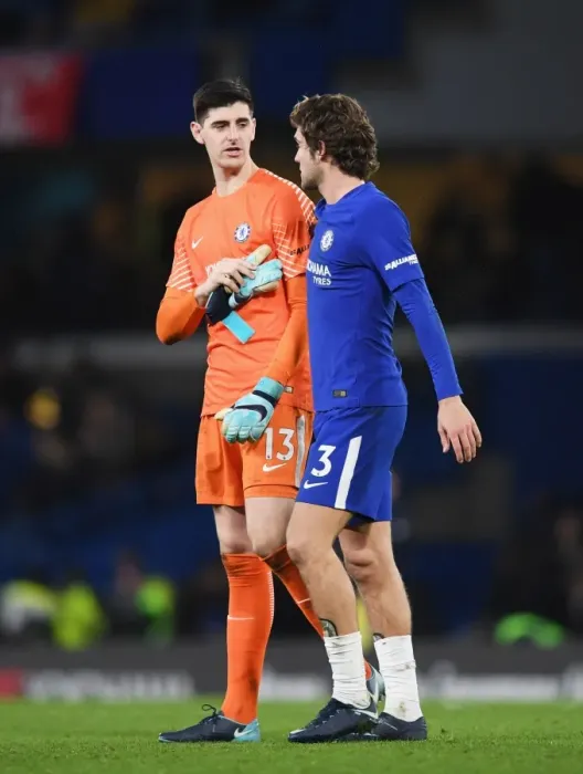 Framed Print : Chelsea's Courtois and Alonso in Deep Conversation during Chelsea vs. Brighton Match