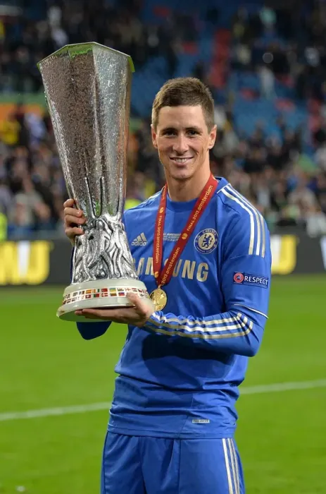 Framed Print : Chelsea's Europa League Triumph: Fernando Torres Lifts the Trophy at Amsterdam Arena (May 16, 2013) Framed Print : Chelsea's Europa League Triumph: Fernando Torres Lifts the Trophy at Amsterdam Arena (May 16, 2013)
