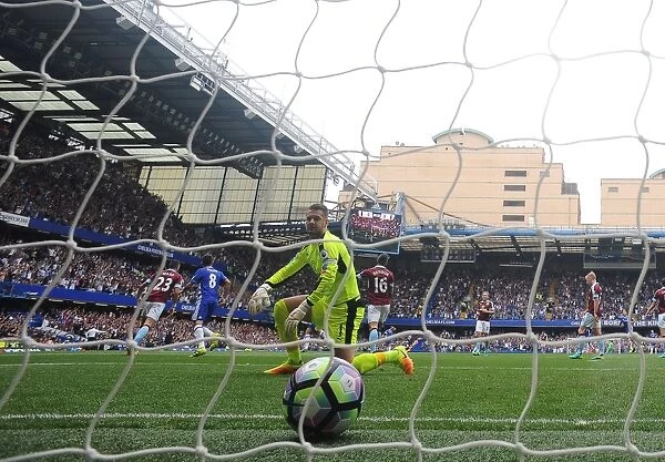 Chelsea's Thrilling Premier League Opener: Beating Burnley's Tom Heaton at Stamford Bridge