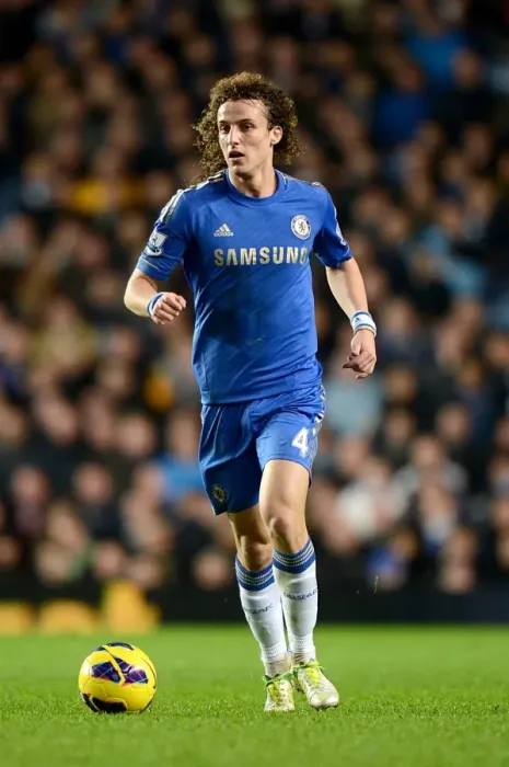 Framed Print : David Luiz in Action: Chelsea vs. Queens Park Rangers, Stamford Bridge (January 2nd, 2013)