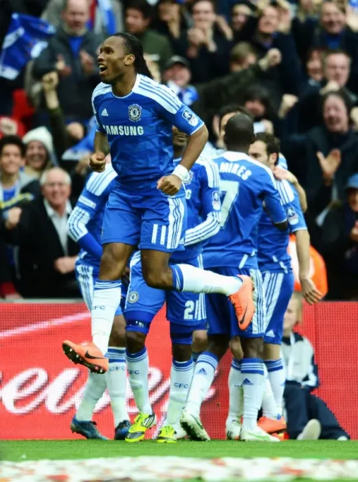 Framed Print : Didier Drogba's FA Cup-Winning Goal: Chelsea's Triumph over Liverpool (2012)