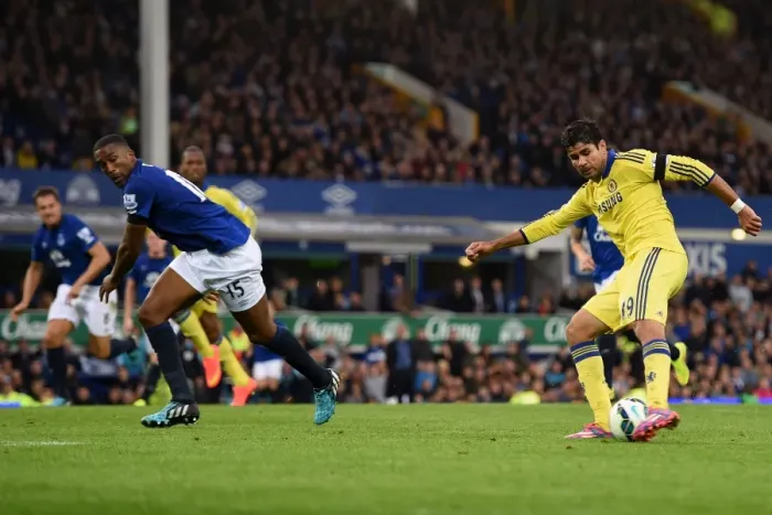 Framed Print : Diego Costa Scores Chelsea's Sixth Goal: Everton 0-6 Chelsea (Barclays Premier League, Goodison Park, 30th August 2014) Framed Print : Diego Costa Scores Chelsea's Sixth Goal: Everton 0-6 Chelsea (Barclays Premier League, Goodison Park, 30th August 2014)