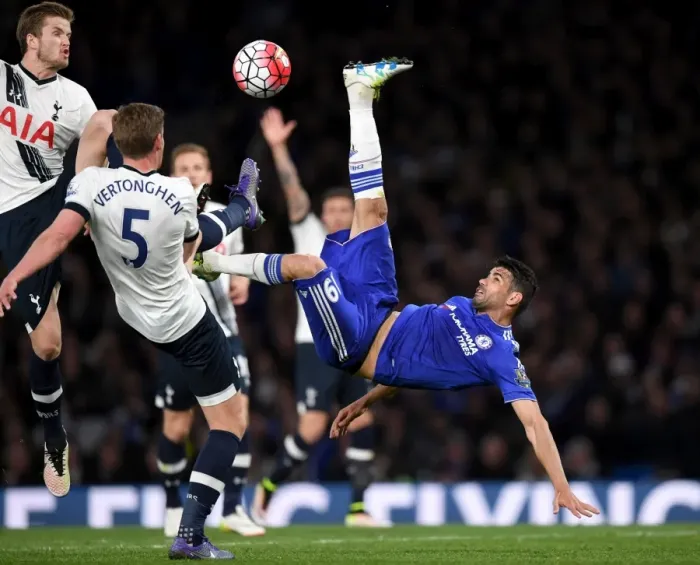Framed Print : Diego Costa's Thrilling Overhead Kick Attempt against Tottenham Hotspur - Chelsea vs. Tottenham (2015-16) Framed Print : Diego Costa's Thrilling Overhead Kick Attempt against Tottenham Hotspur - Chelsea vs. Tottenham (2015-16)