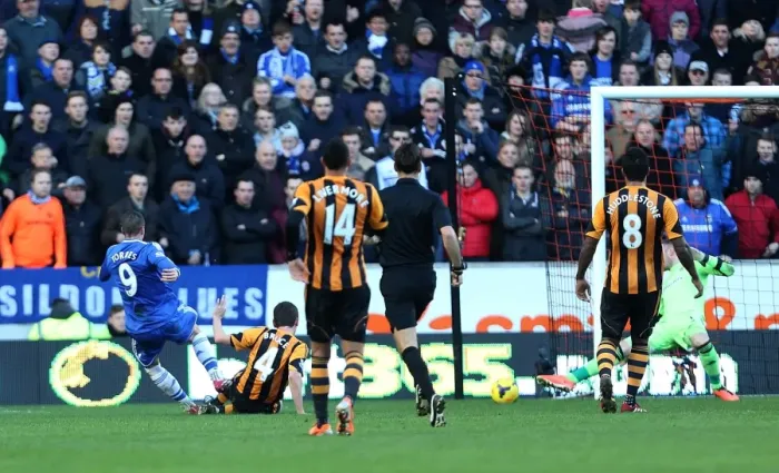 Framed Print : Fernando Torres Scores Chelsea's Second Goal Against Hull City (January 11, 2014) Framed Print : Fernando Torres Scores Chelsea's Second Goal Against Hull City (January 11, 2014)